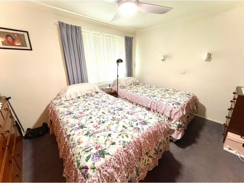 6 Bradford Drive, Goulburn NSW 2580