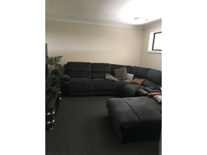 19 Swan Loop, Goulburn NSW 2580