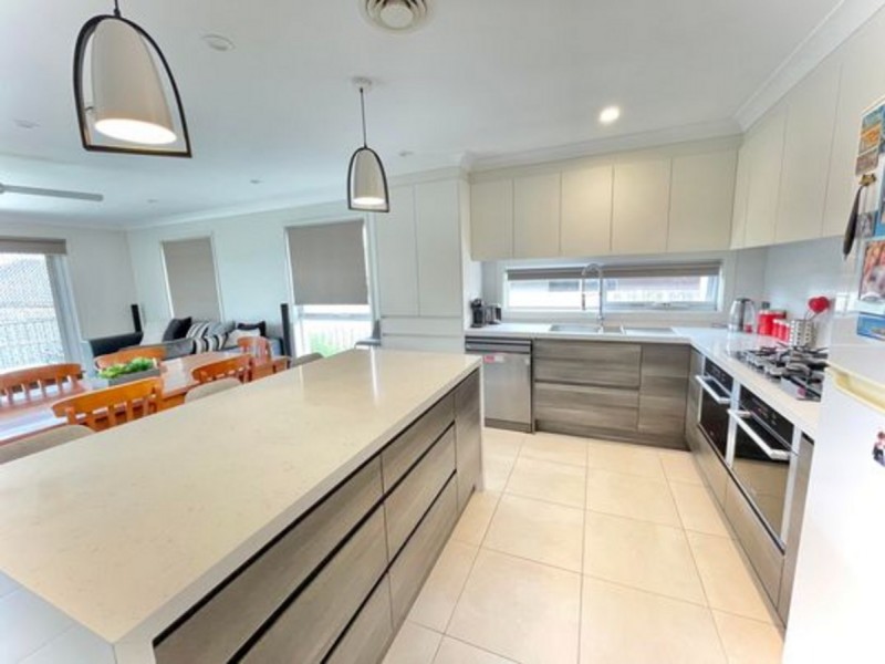 8 Lovet Street, Goulburn NSW 2580
