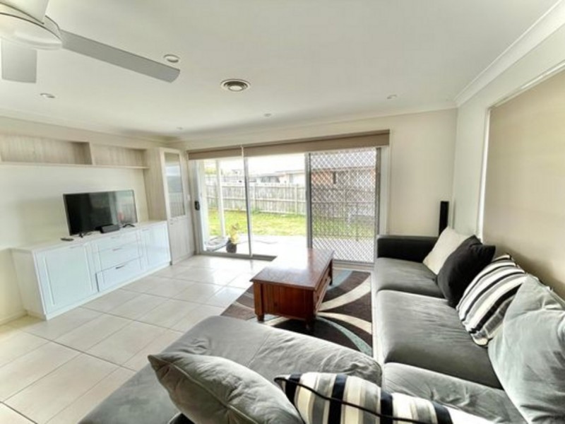8 Lovet Street, Goulburn NSW 2580