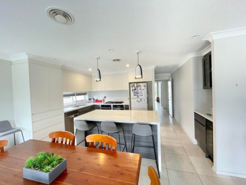 8 Lovet Street, Goulburn NSW 2580