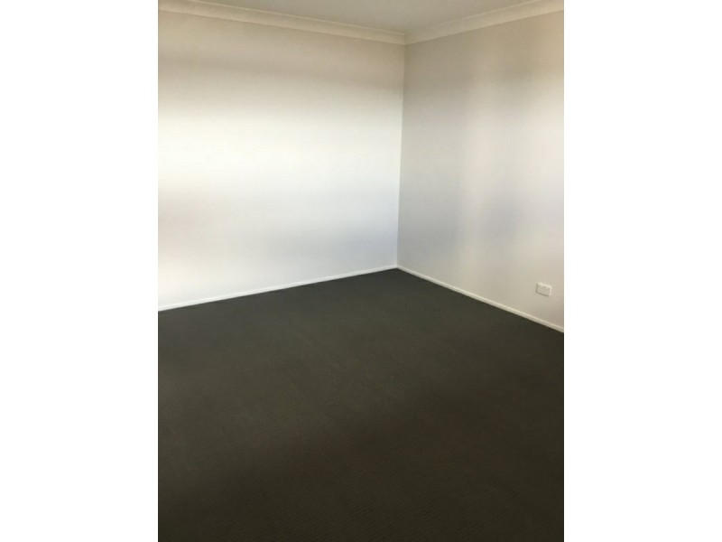 5 Swan Loop, Goulburn NSW 2580