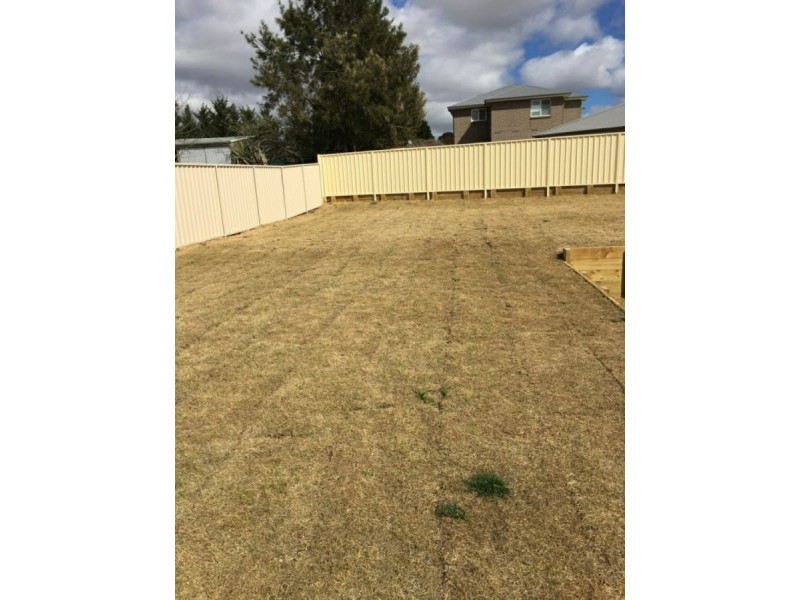 5 Swan Loop, Goulburn NSW 2580