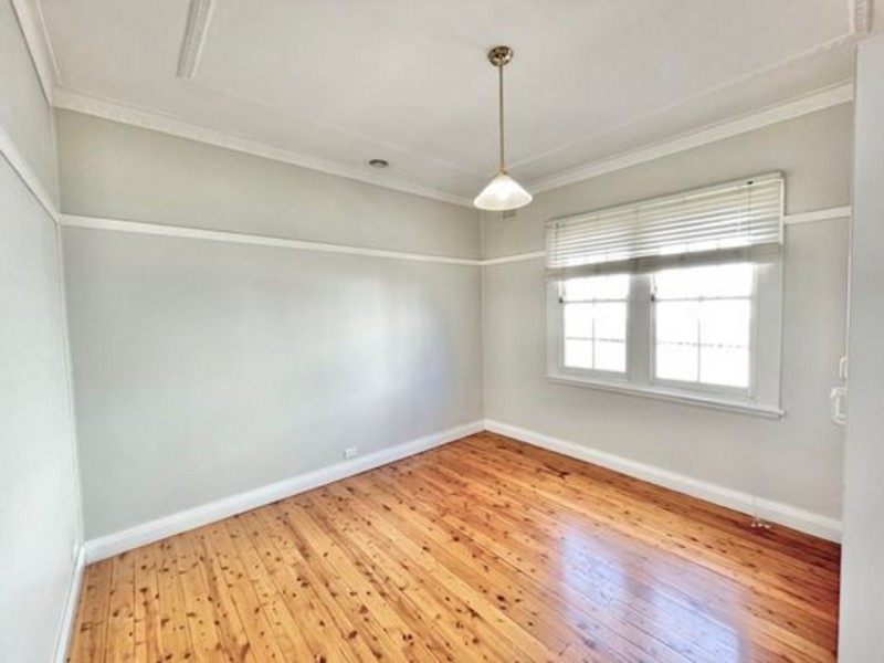 19 Evans Street, Goulburn NSW 2580