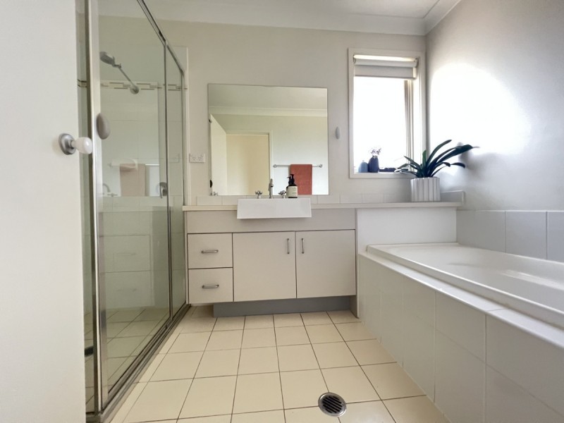 14 Stombuco Place, Goulburn NSW 2580