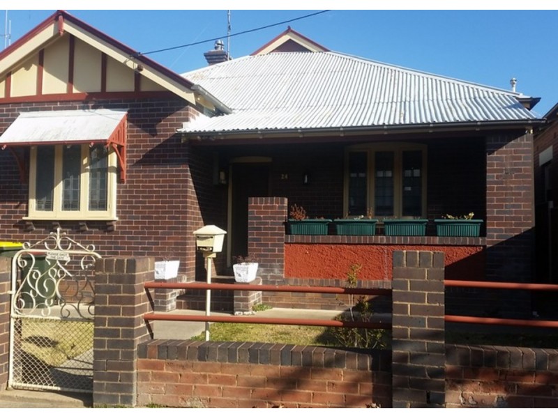24 Walker Street, Goulburn NSW 2580