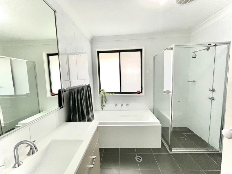 5 Swan Loop, Goulburn NSW 2580