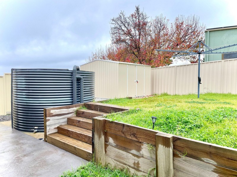 5 Swan Loop, Goulburn NSW 2580