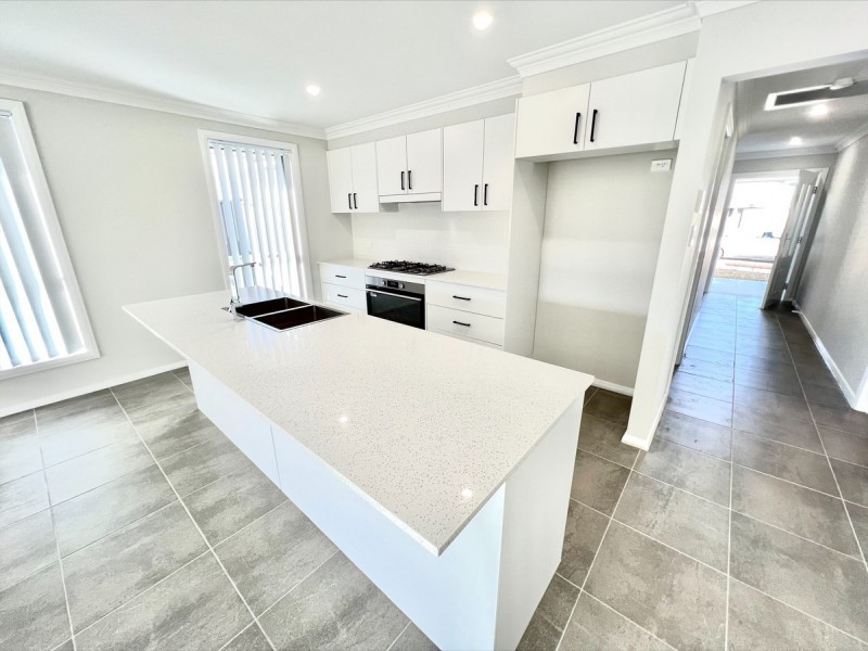 43 Matchless Avenue, Goulburn NSW 2580