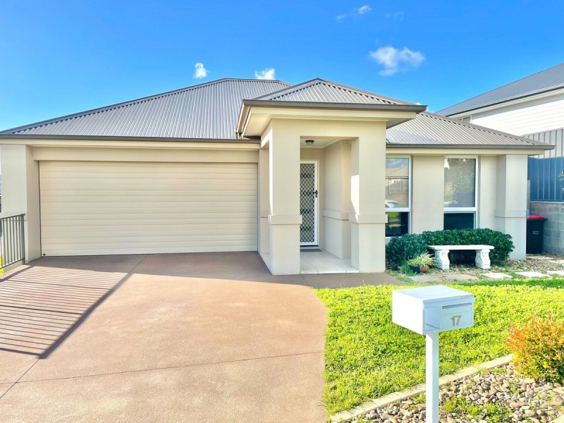17 Lovet Street, Goulburn NSW 2580