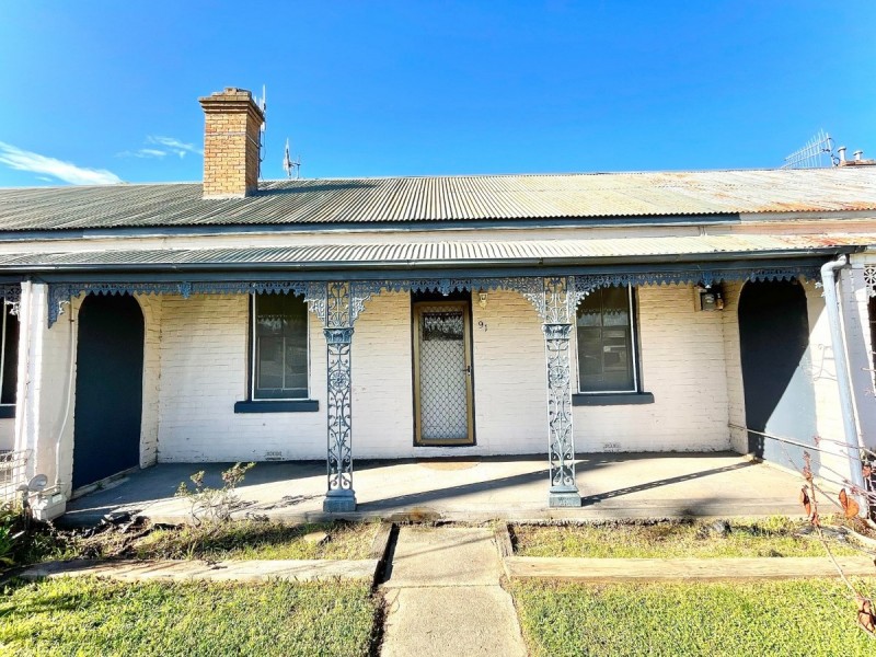 91 & 93 Faithful Street, Goulburn NSW 2580