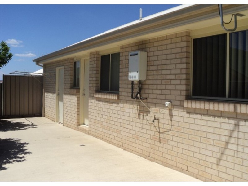 2/19 Faithfull Street, Goulburn NSW 2580