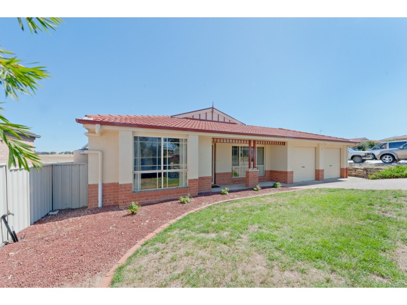 2 Joanna Place, Goulburn NSW 2580