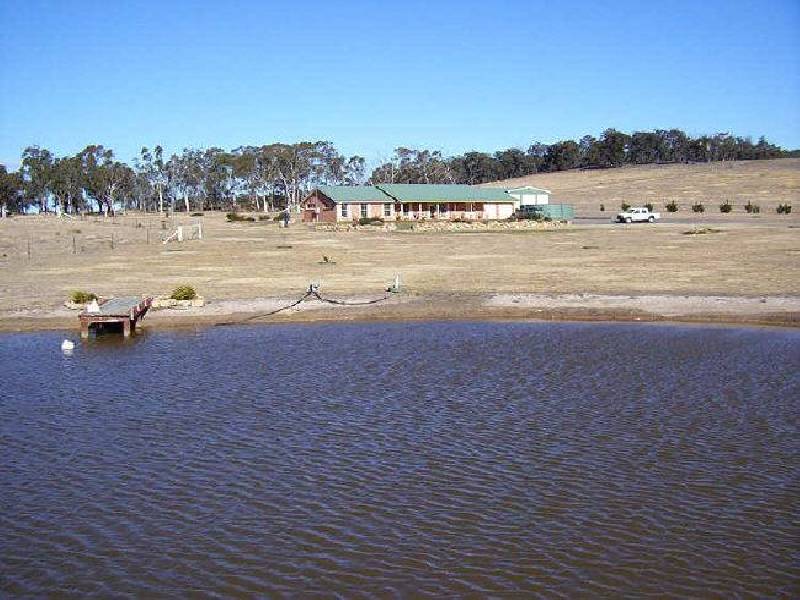 105 Oak Valley Road, Marulan NSW 2579