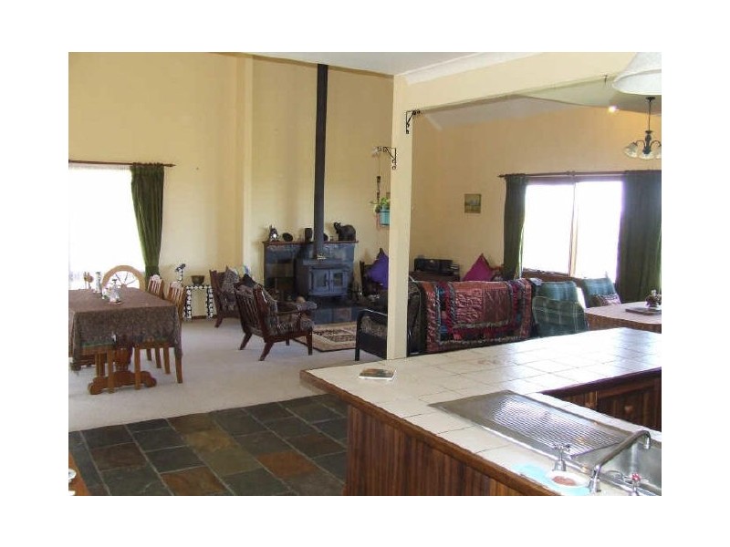 573 Bevendale Road, Crookwell NSW 2583