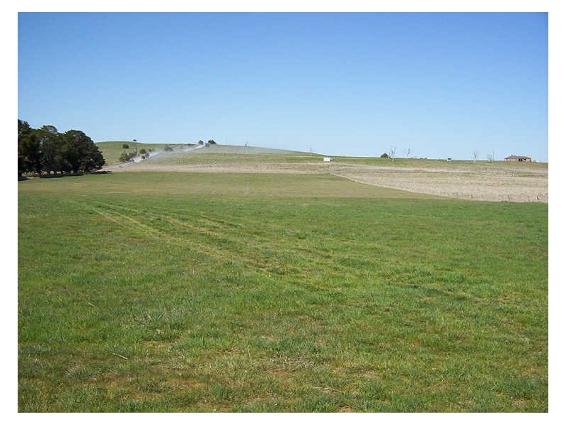 Sapphire Road, Crookwell NSW 2583