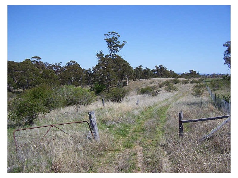 Sapphire Road, Crookwell NSW 2583