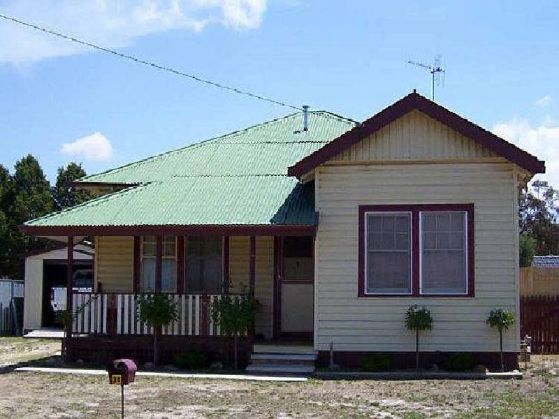34 Dalley Street, Goulburn NSW 2580