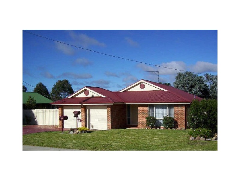 4 Collins Street, Marulan NSW 2579