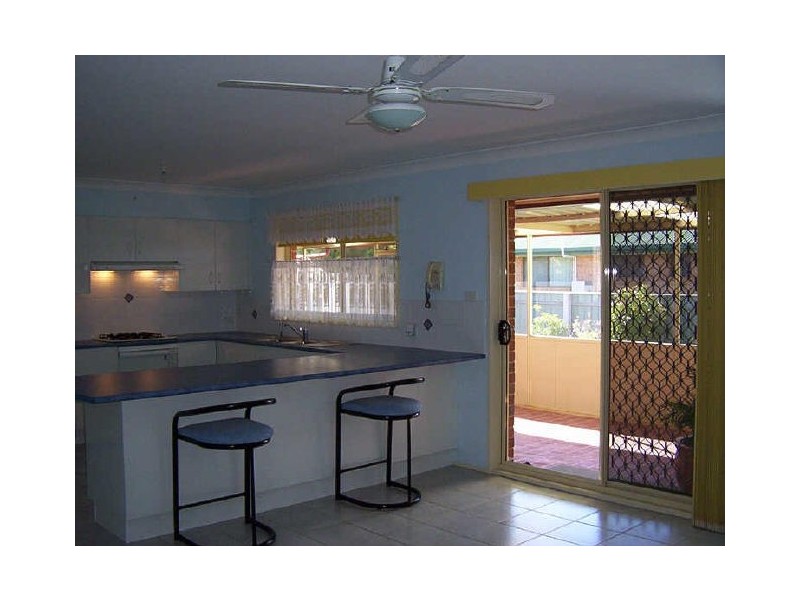 4 Collins Street, Marulan NSW 2579