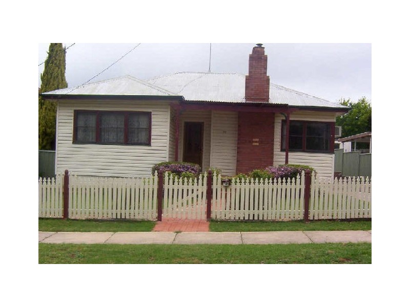166 Nicholson Street, Goulburn NSW 2580