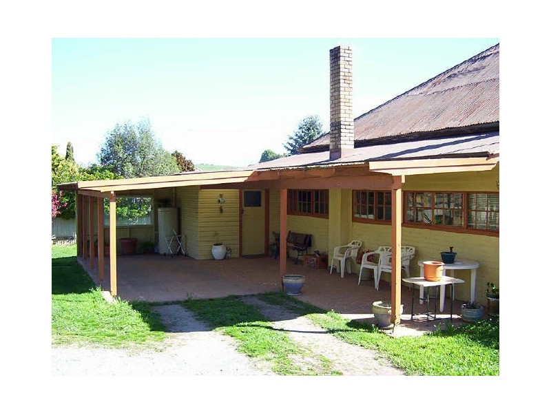 44 Bannaby Street, Taralga NSW 2580