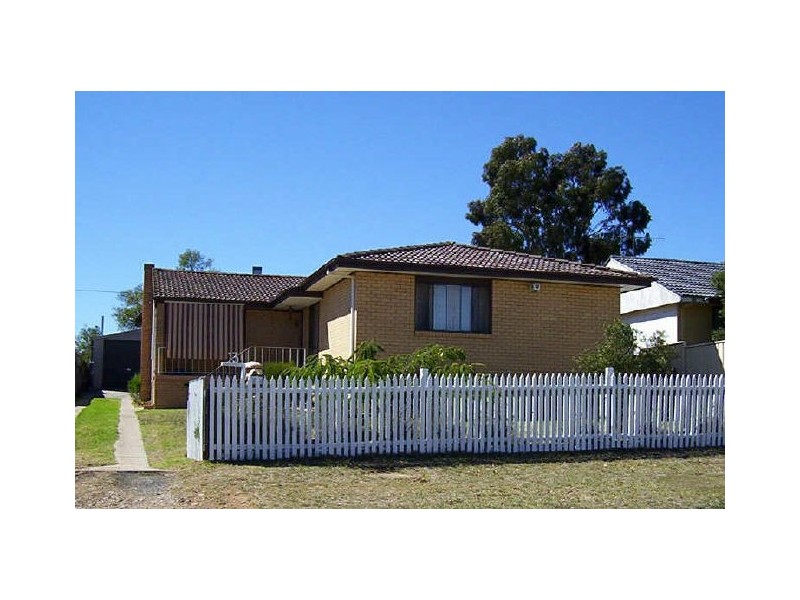 13 Nichols Street, Goulburn NSW 2580