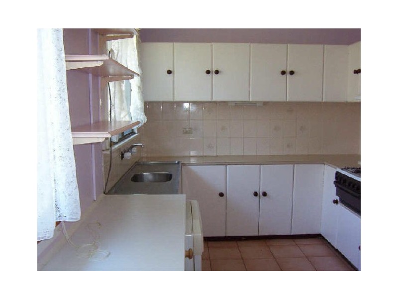 13 Nichols Street, Goulburn NSW 2580