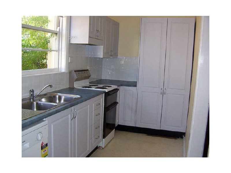 9 Princes Avenue, Goulburn NSW 2580