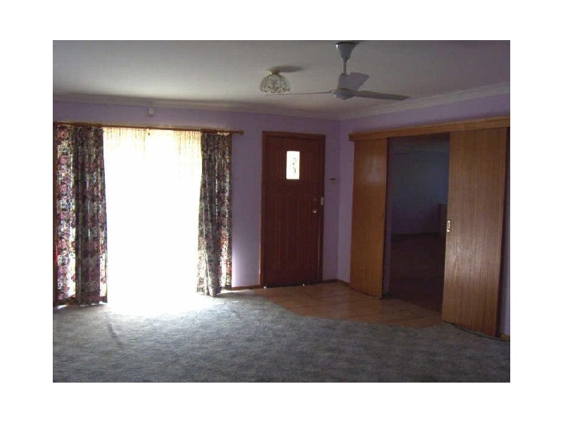 13 Nichols Street, Goulburn NSW 2580
