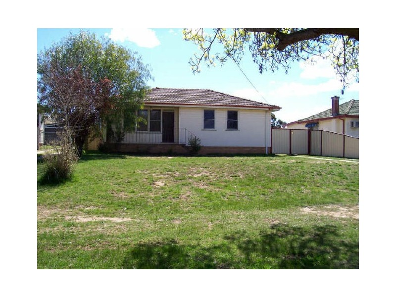 32 Chisholm Street, Goulburn NSW 2580