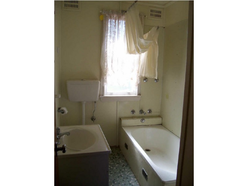 32 Chisholm Street, Goulburn NSW 2580