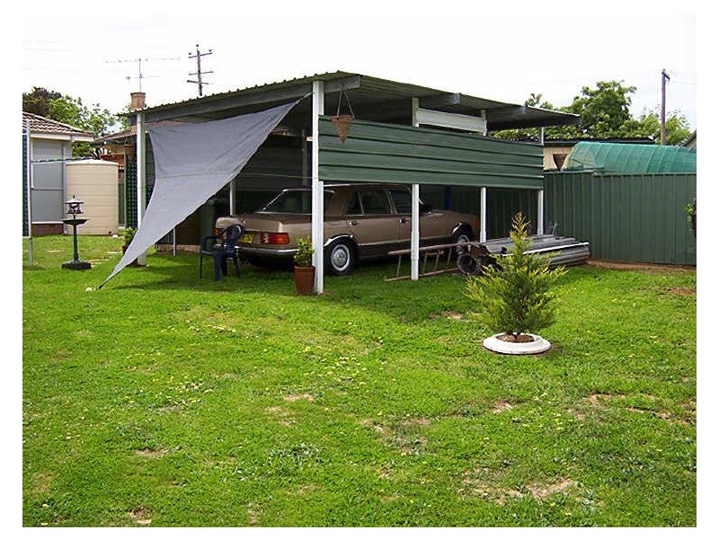 69 Robinson Street, Goulburn NSW 2580