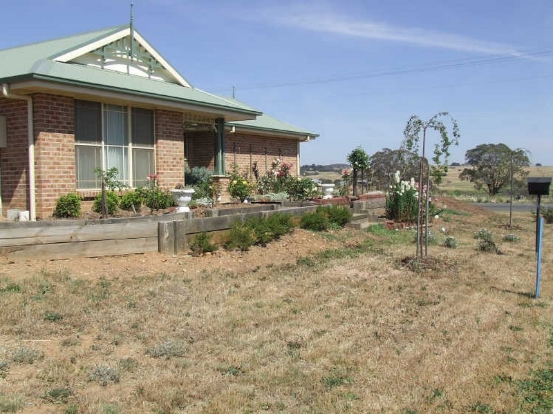 2 Nelanglo Street, Gunning NSW 2581