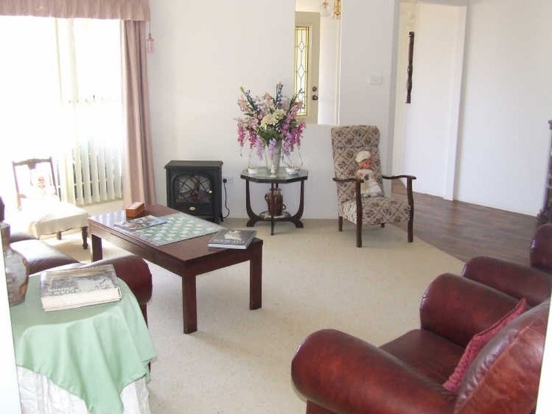 2 Nelanglo Street, Gunning NSW 2581