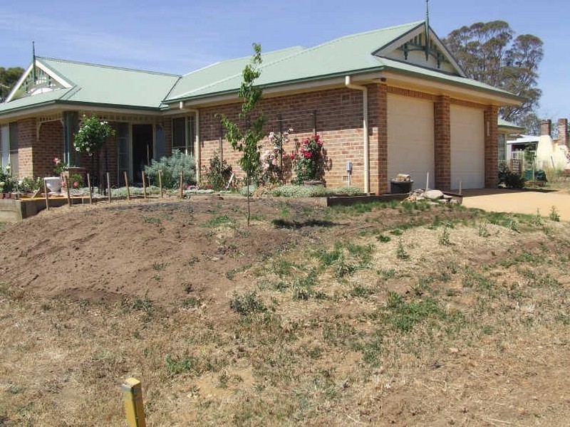 2 Nelanglo Street, Gunning NSW 2581