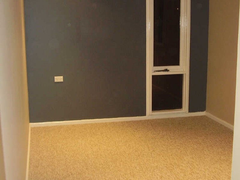 15 Caoura Crescent, Goulburn NSW 2580