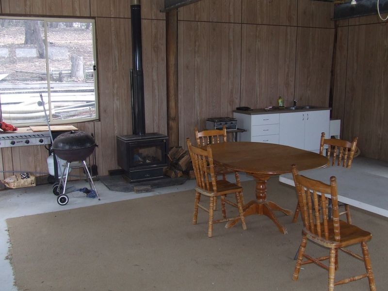 75 Illowra Lane, Lake Bathurst NSW 2580