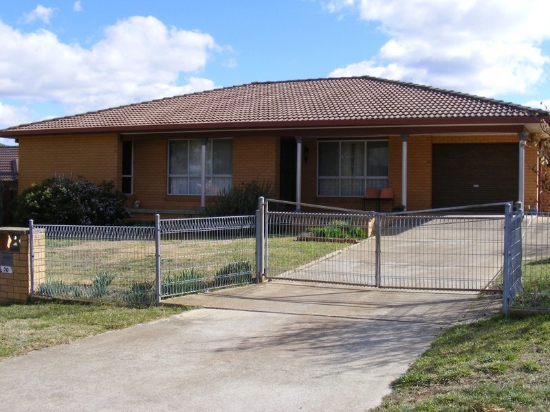 20 Ballanya Avenue, Goulburn NSW 2580