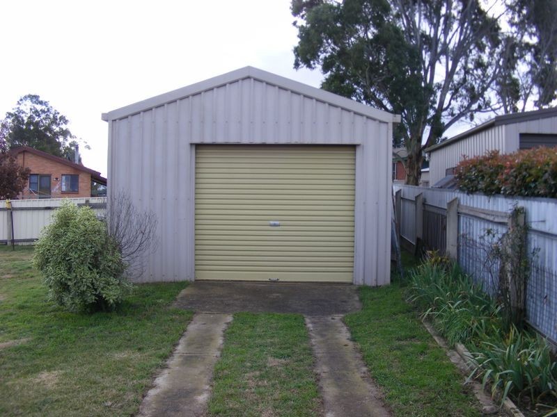 20 Ballanya Avenue, Goulburn NSW 2580