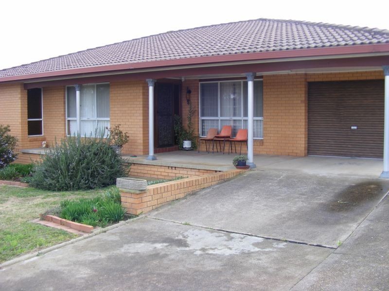 20 Ballanya Avenue, Goulburn NSW 2580