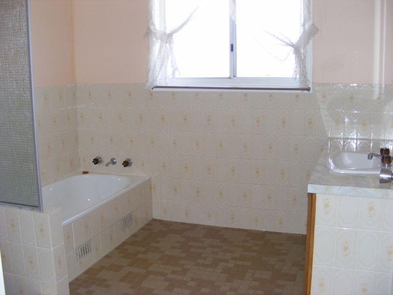 20 Ballanya Avenue, Goulburn NSW 2580