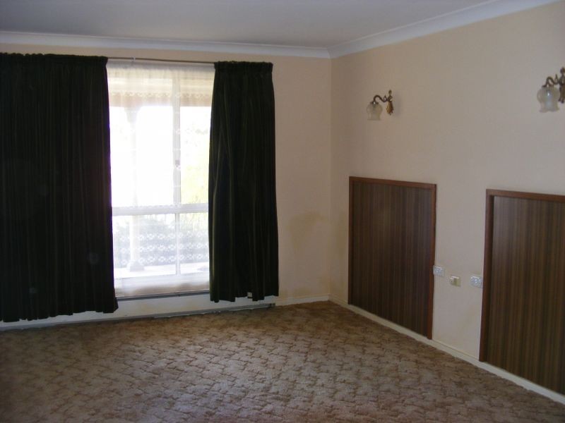 20 Ballanya Avenue, Goulburn NSW 2580