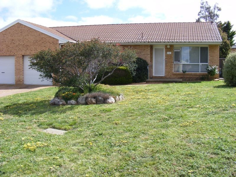 18 Parkside Place, Goulburn NSW 2580