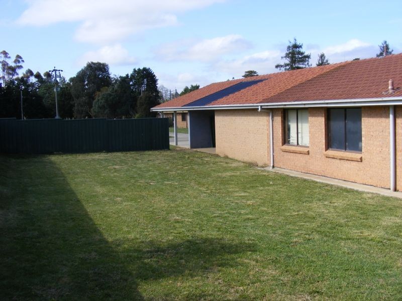 Villas 1-5 Wollondilly Avenue, Goulburn NSW 2580