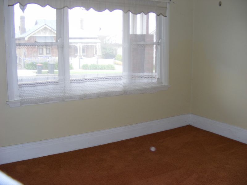 6 Glebe Avenue, Goulburn NSW 2580