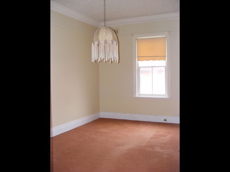 6 Glebe Avenue, Goulburn NSW 2580