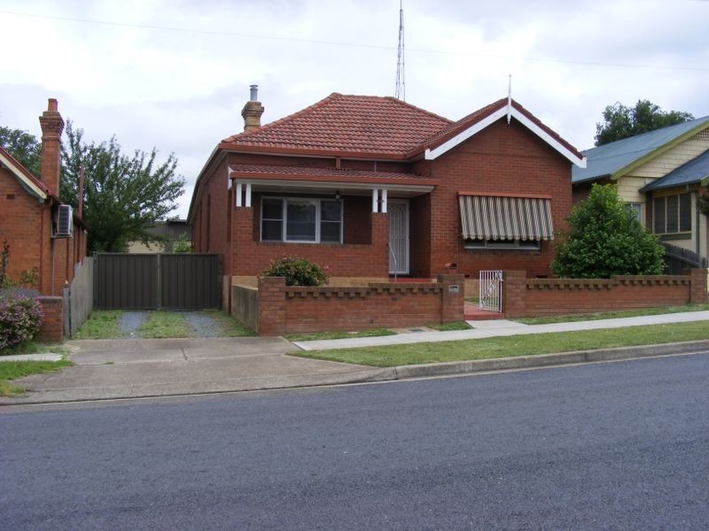 6 Glebe Avenue, Goulburn NSW 2580