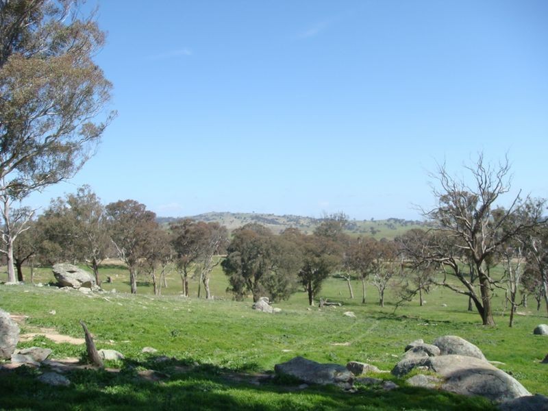 Pinch Hill Hume Highway, Gunning NSW 2581