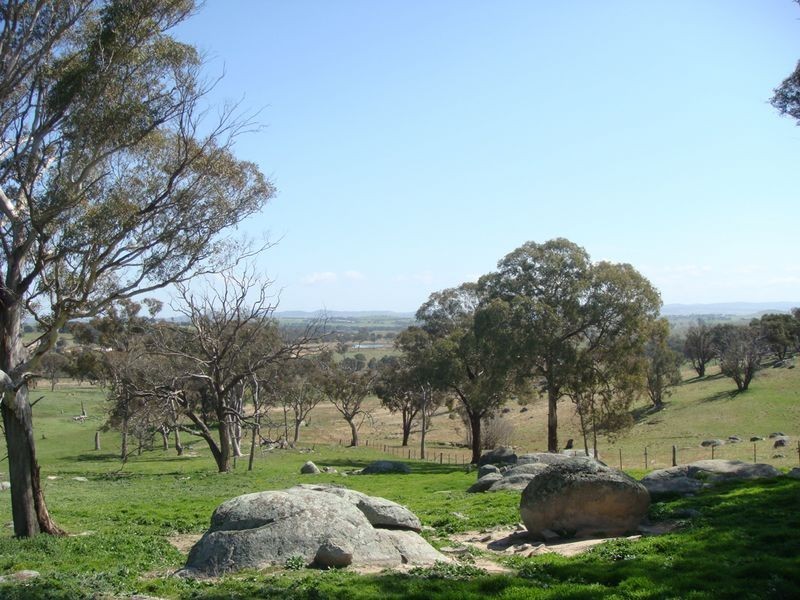 Pinch Hill Hume Highway, Gunning NSW 2581